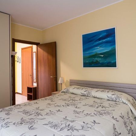 Cozy Penthouse Villa San Donato Milanese Buitenkant foto