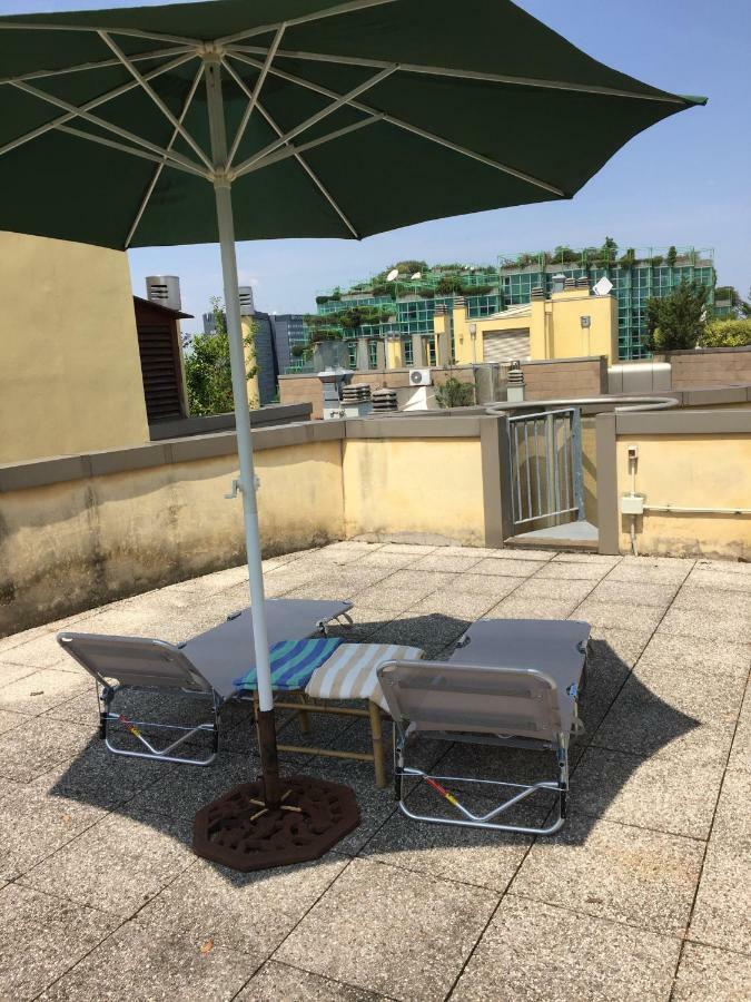 Cozy Penthouse Villa San Donato Milanese Buitenkant foto