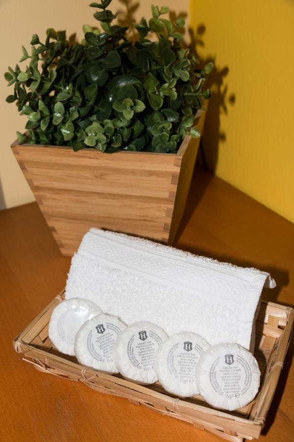 Cozy Penthouse Villa San Donato Milanese Buitenkant foto