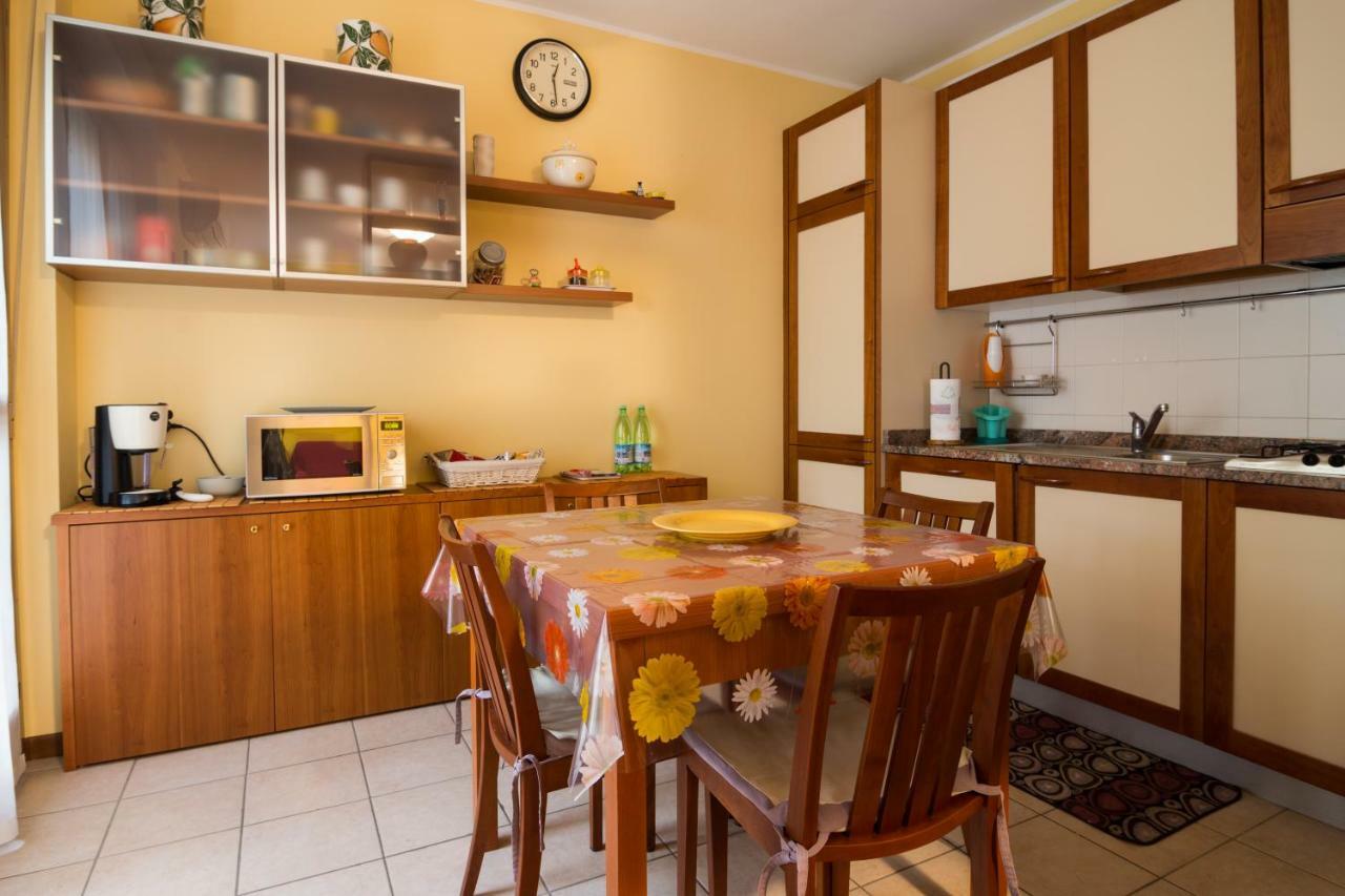 Cozy Penthouse Villa San Donato Milanese Buitenkant foto