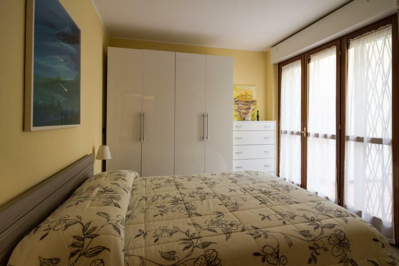 Cozy Penthouse Villa San Donato Milanese Buitenkant foto