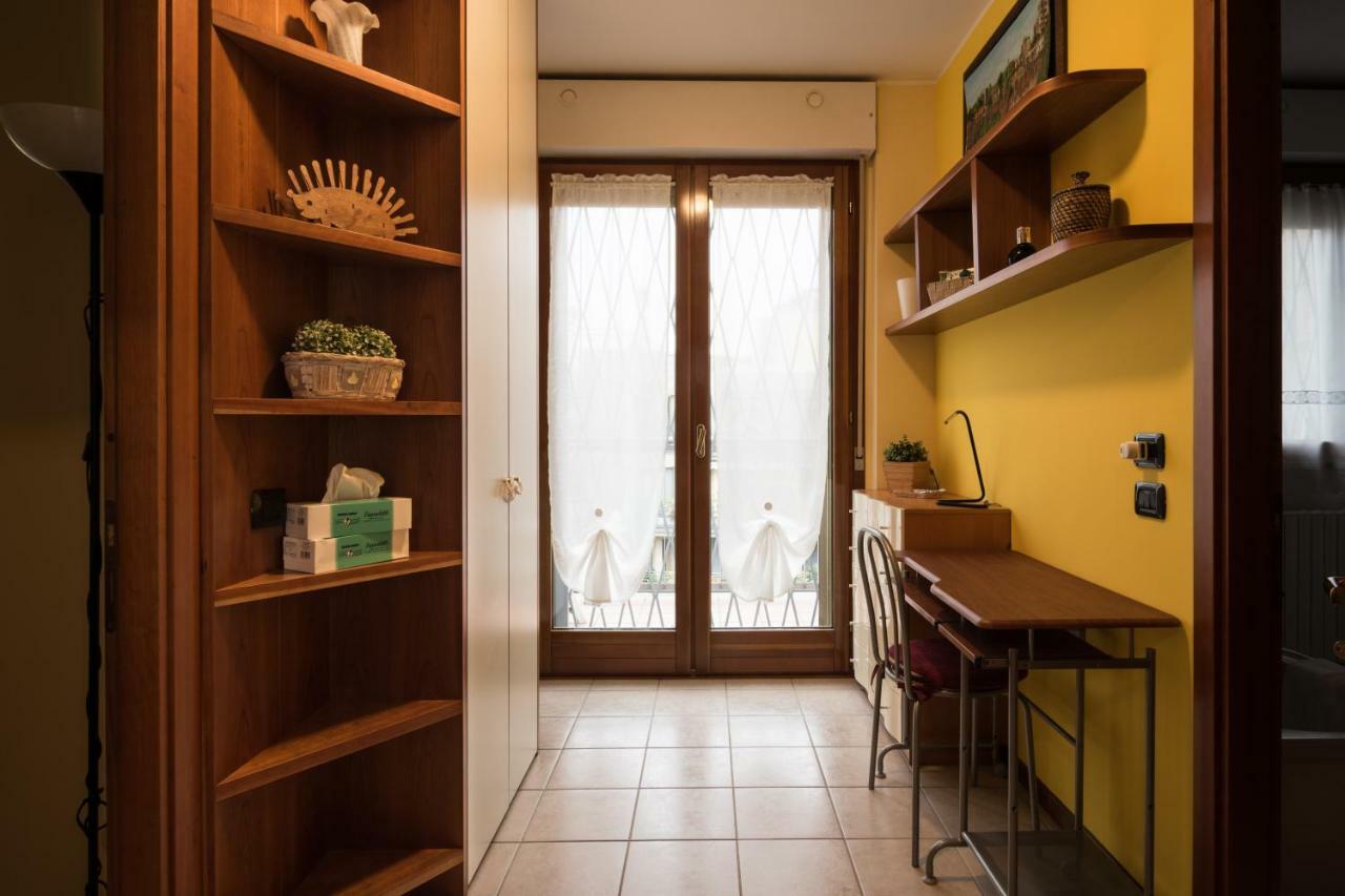 Cozy Penthouse Villa San Donato Milanese Buitenkant foto